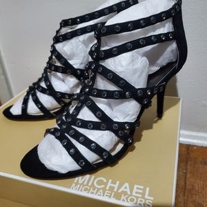 Michael Kors Maddie Jeweled T Strap 7.5